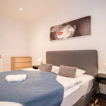 Apartman Sukromny Staromestsky V Uzasnej Lokalite/cozy Old-town In A Great Neighborhood Pozsony