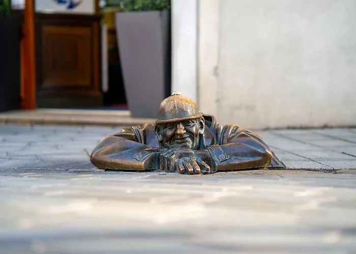 Apartman Sukromny Staromestsky V Uzasnej Lokalite/cozy Old-town In A Great Neighborhood *