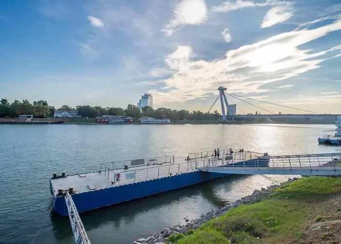 Sukromny Staromestsky V Uzasnej Lokalite/cozy Old-town In A Great Neighborhood Apartman