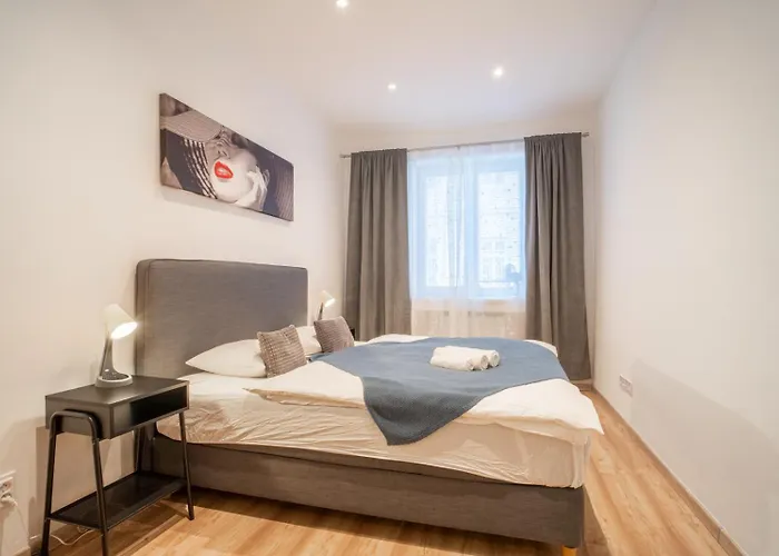 Sukromny Staromestsky V Uzasnej Lokalite/cozy Old-town In A Great Neighborhood Pozsony