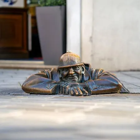 شقة Sukromny Staromestsky V Uzasnej Lokalite/cozy Old-town In A Great Neighborhood *