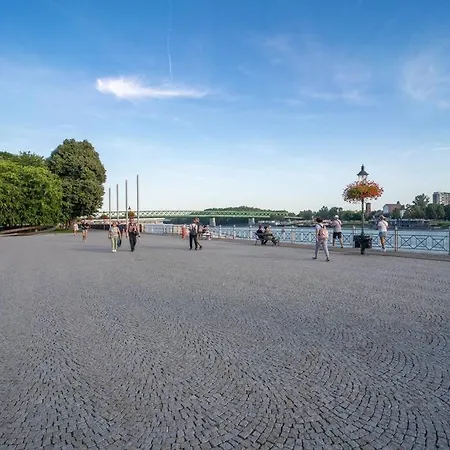 شقة Sukromny Staromestsky V Uzasnej Lokalite/cozy Old-town In A Great Neighborhood براتسيلافا